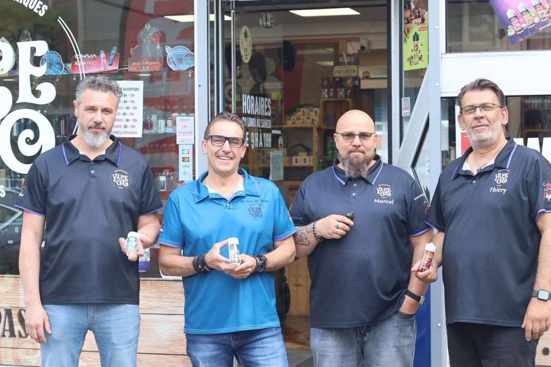 L'équipe Magic Vape dans la boutique de Maubeuge